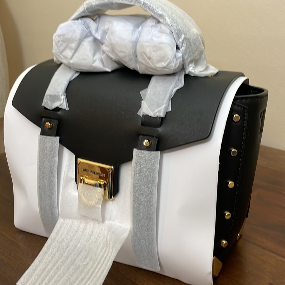 MICHAEL Michael Kors Manhattan Medium Leather Satchel Black - Picture 11 of 12